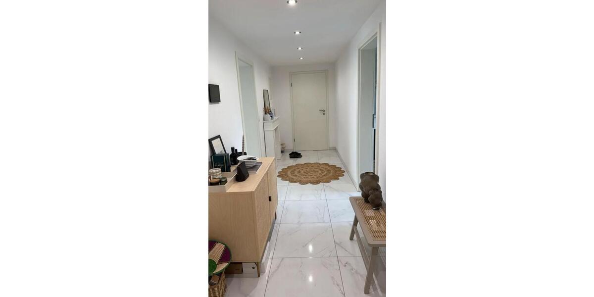 Erdgeschoßwohnung Rottenburg am Neckar - 3 Zimmer, 86 m&sup2;, 1.300&euro; | Angebot:26701929