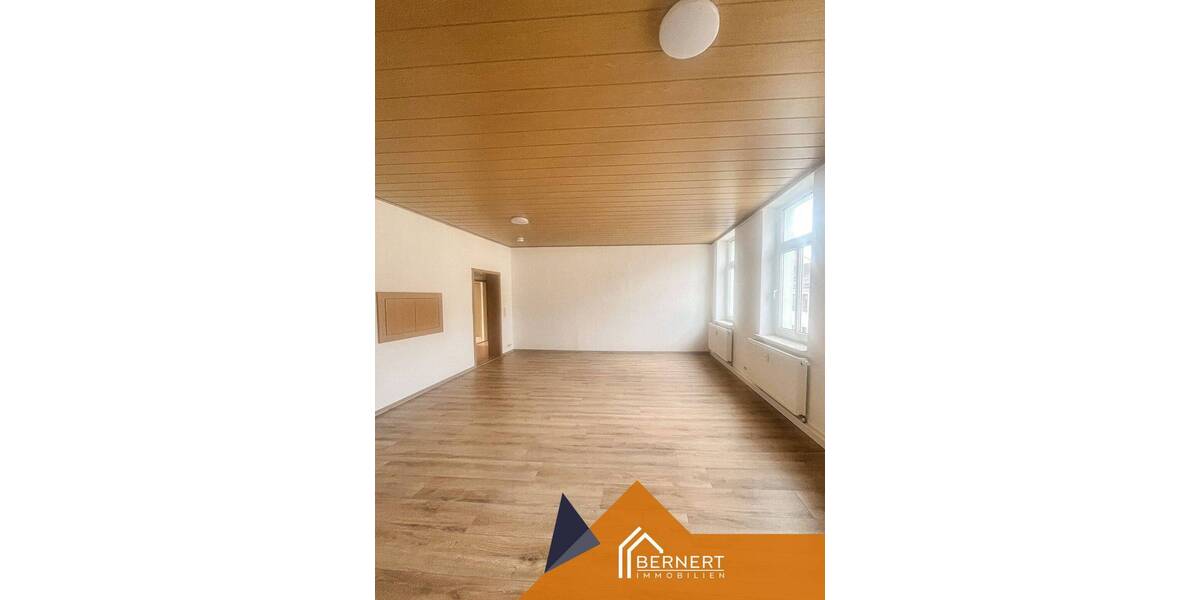Etagenwohnung Oelsnitz/Vogtl. Oelsnitz - 2 Zimmer, 82 m&sup2;, 576&euro; | Angebot:26732952
