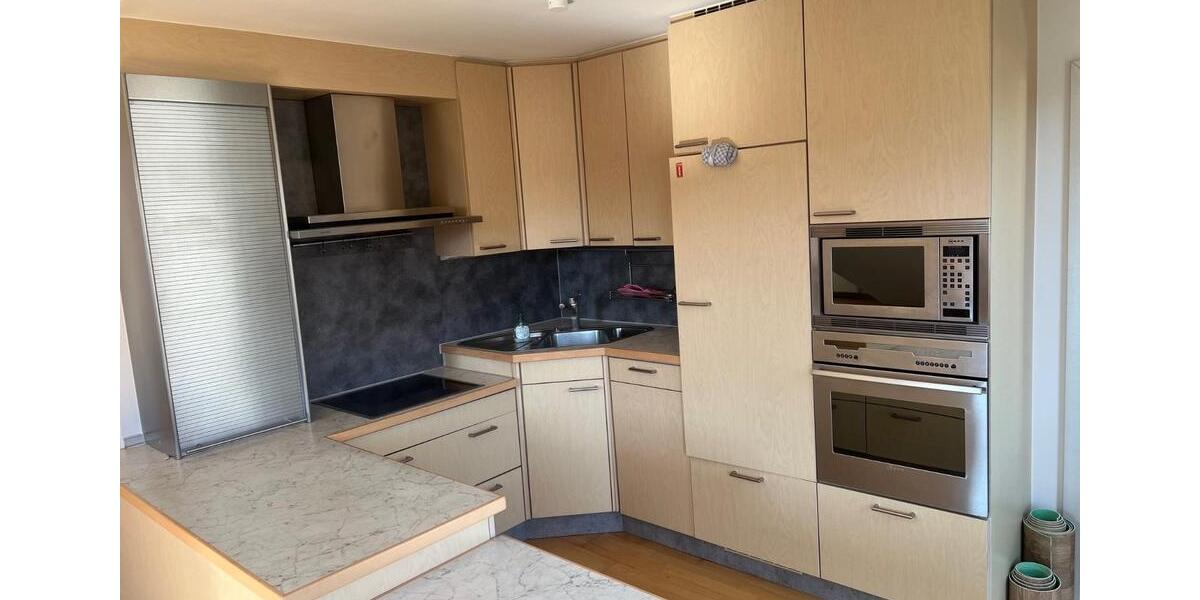 Dachgeschoßwohnung Bad Bocklet - 3 Zimmer, 130 m&sup2;, 1.300&euro; | Angebot:25350125