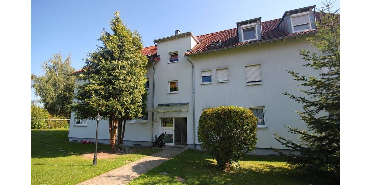 helle Dreiraumwohnung mit Balkon und PKW-Stellplatz (WE015) 3 zimmer