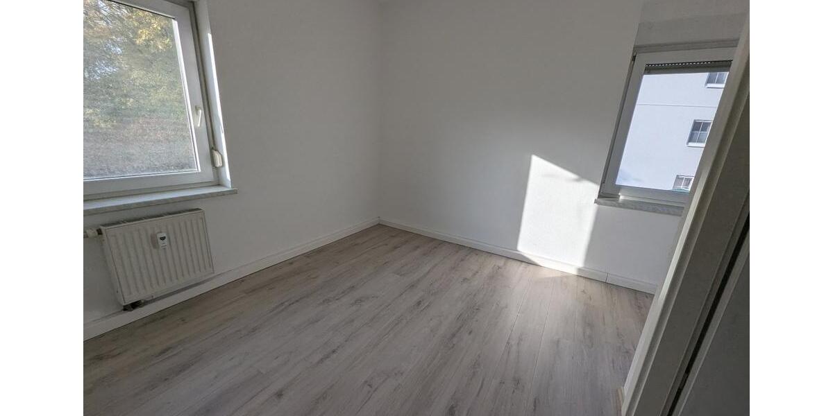Etagenwohnung Bennewitz - 3 Zimmer, 69 m&sup2;, 599&euro; | Angebot:24747657