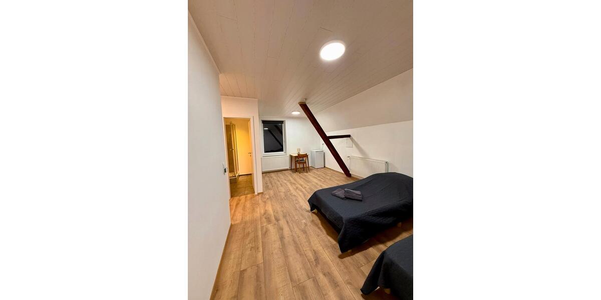 Wohnen auf Zeit Ötzingen - 4 Zimmer, 20 m&sup2;, 350&euro; | Angebot:24508060