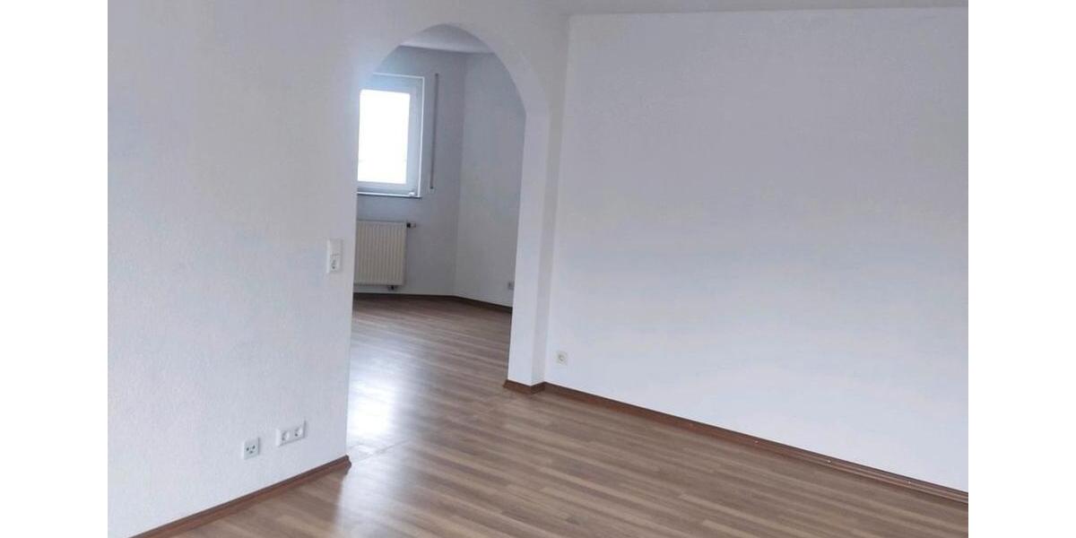 Dachgeschoßwohnung Amstetten - 3.5 Zimmer, 76 m&sup2;, 850&euro; | Angebot:25995948