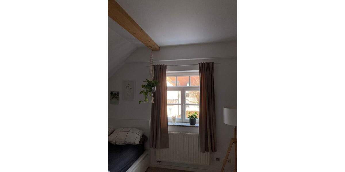 Etagenwohnung Weilheim in Oberbayern Weilheim - 2 Zimmer, 110 m&sup2;, 1.575&euro; | Angebot:25702503