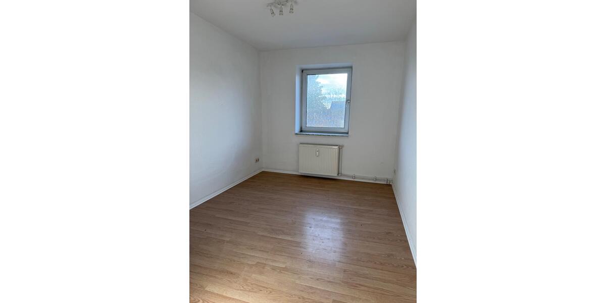 Etagenwohnung Helmstedt Offleben - 3 Zimmer, 65 m&sup2;, 400&euro; | Angebot:26193986
