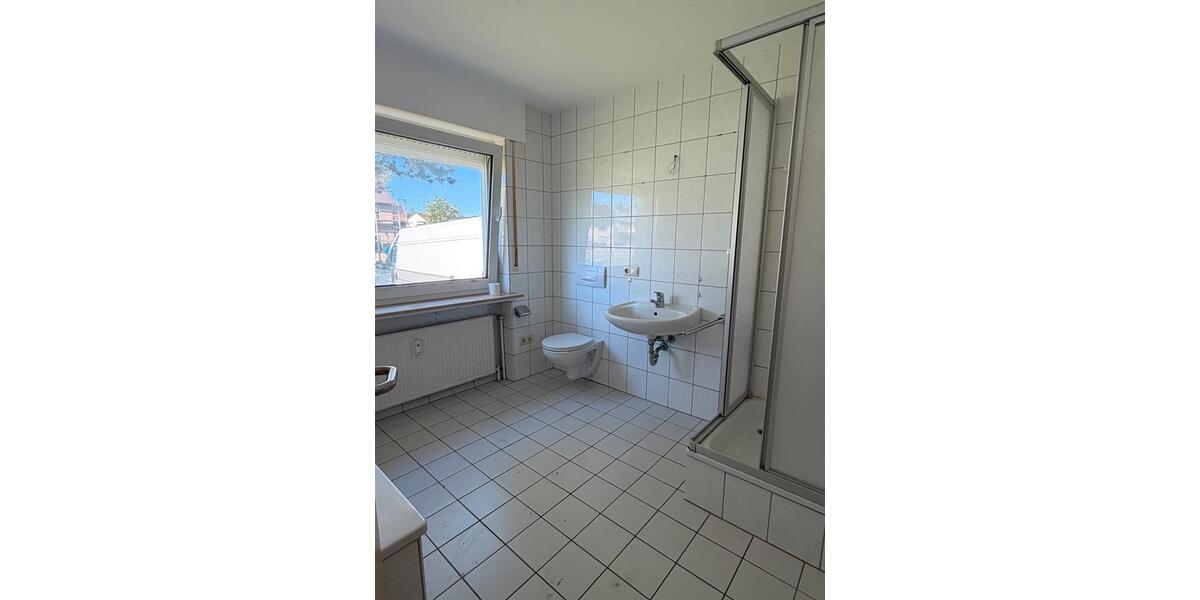 Etagenwohnung Barntrup - 2 Zimmer, 80 m&sup2;, 790&euro; | Angebot:25368122