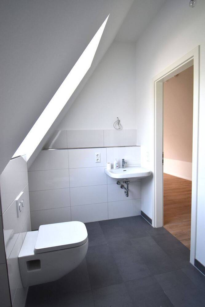 Schöne Dachgeschoßwohnung für eine Person