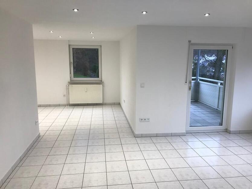 2,5 ZKB KomfortWohnung mit Balkon in Ortsteil Siegen-Obersetzen
