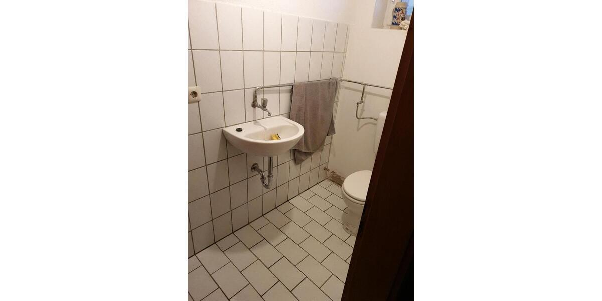 Untervermietung private Garage Werkstatt zeitweise zimmer