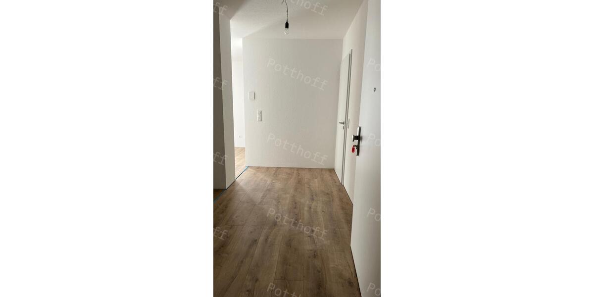 Dachgeschoßwohnung Menden (Sauerland) - 3 Zimmer, 95 m&sup2;, 950&euro; | Angebot:26057272