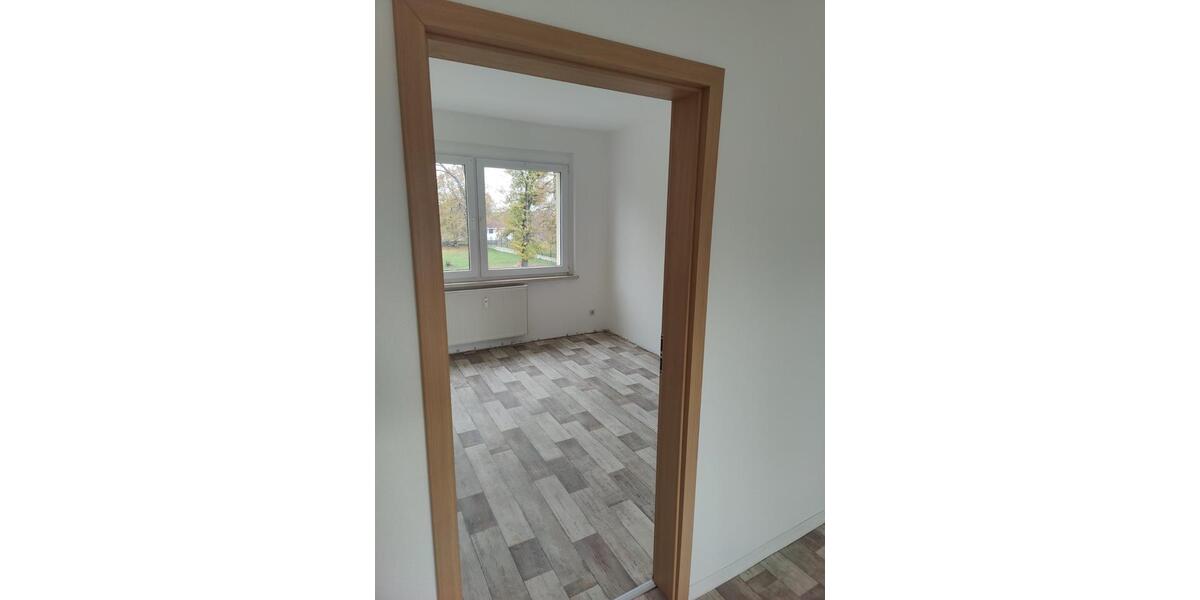Etagenwohnung Gröningen - 4 Zimmer, 75 m&sup2;, 420&euro; | Angebot:25544482