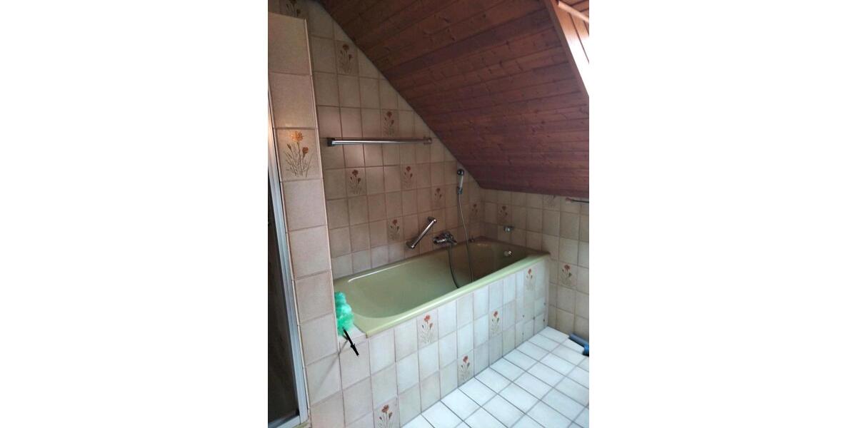 Etagenwohnung Waldalgesheim - 2 Zimmer, 85 m&sup2;, 800&euro; | Angebot:25958607