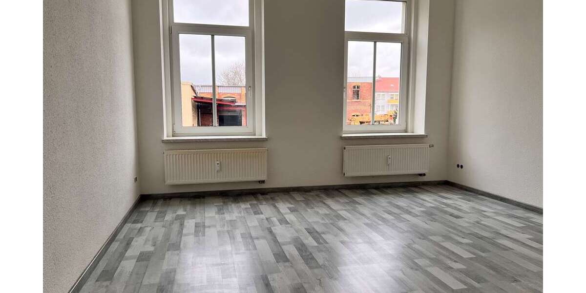 Etagenwohnung Plauen Haselbrunn - 1 Zimmer, 38 m&sup2;, 200&euro; | Angebot:27196932