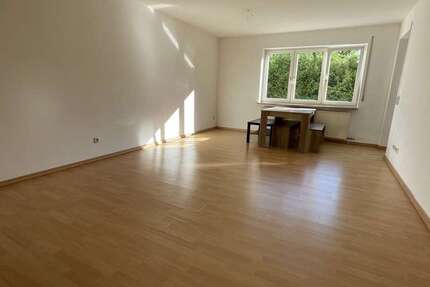 Wohnung Rödental - 2 Zimmer, 52 m&sup2;, 420&euro; | Angebot:26120483