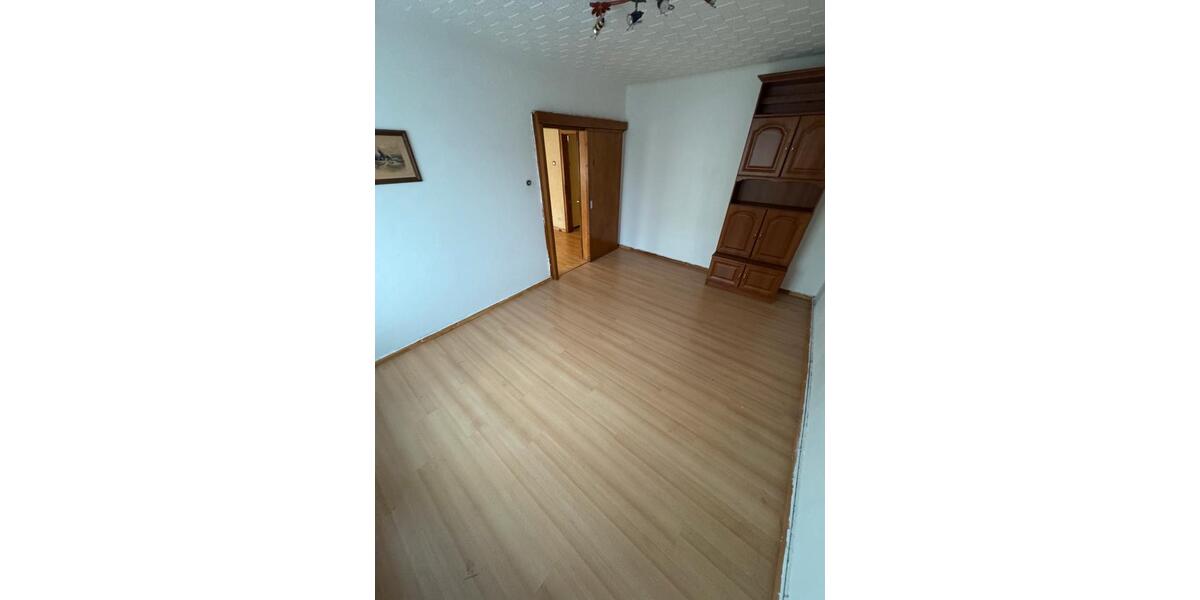 Etagenwohnung Sankt Ingbert - 5 Zimmer, 120 m&sup2;, 850&euro; | Angebot:24364808