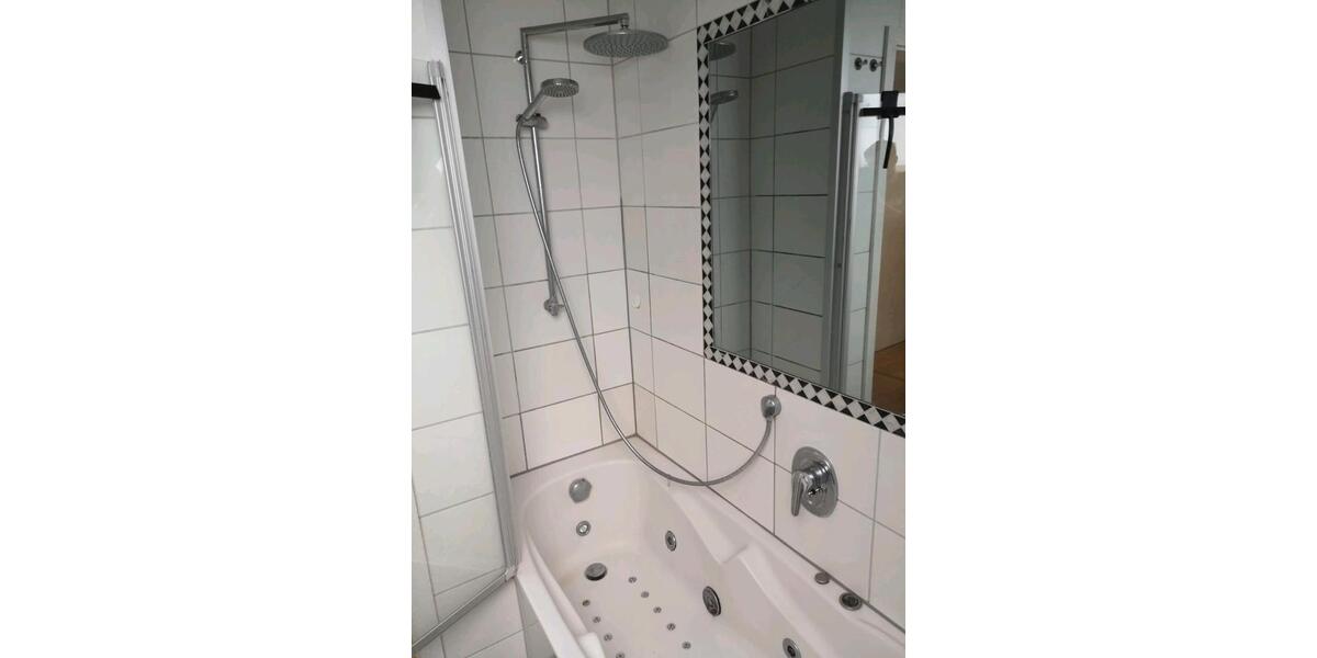 Dachgeschoßwohnung Kahl am Main - 3 Zimmer, 90 m&sup2;, 1.020&euro; | Angebot:26045137