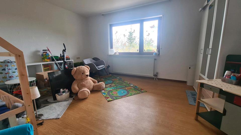 Etagenwohnung Solms - 3 Zimmer, 86 m&sup2;, 850&euro; | Angebot:26607127