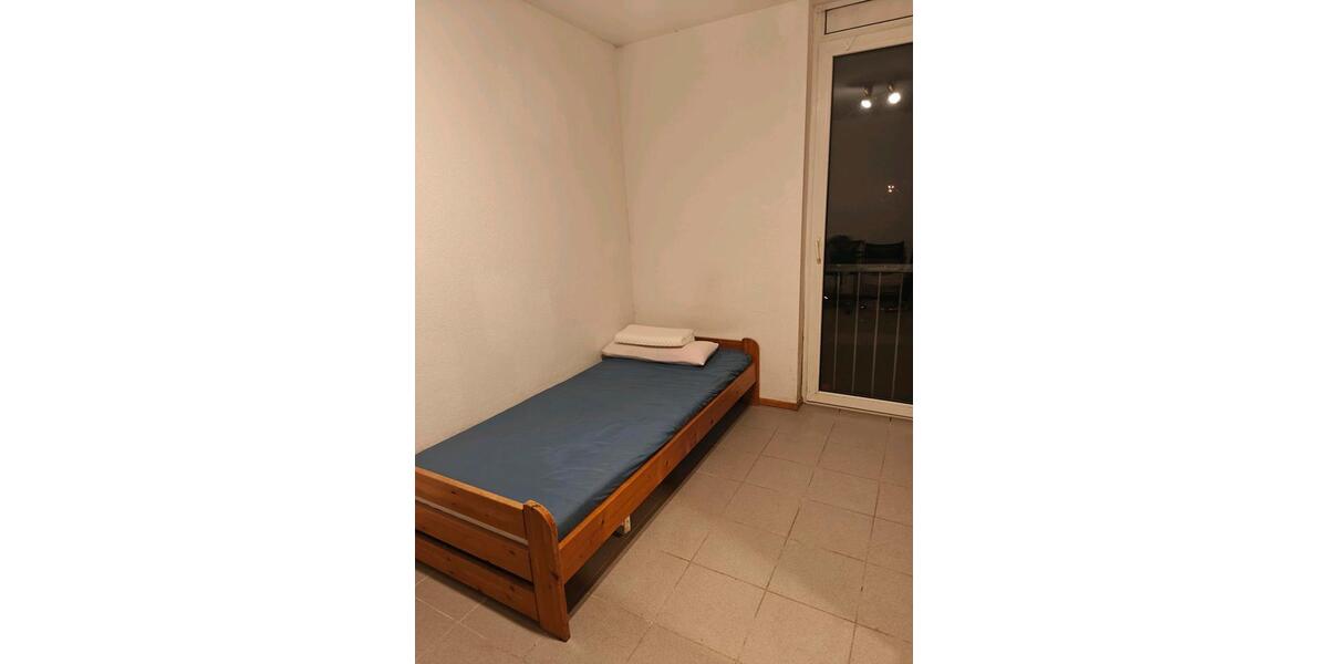 Für Frauen: 12 sqm möbliert zimmer frei ab Dez 2025 1 zimmer