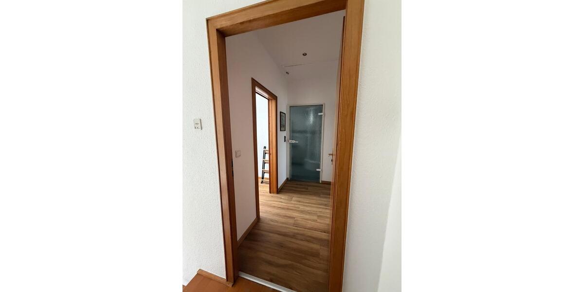 Etagenwohnung Neuss - 1 Zimmer, 42 m&sup2;, 700&euro; | Angebot:26611648