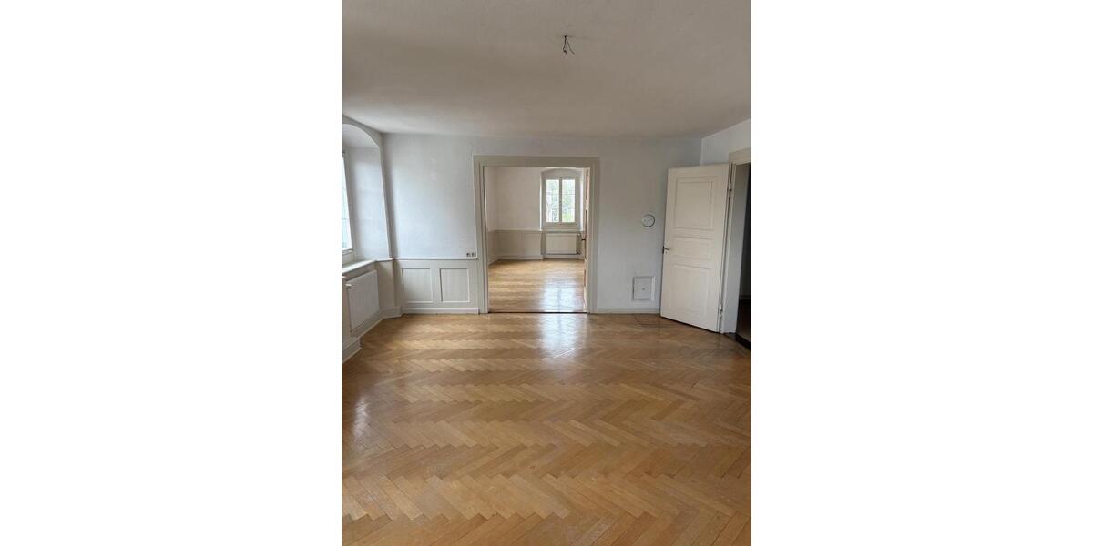Etagenwohnung Radolfzell am Bodensee - 4.5 Zimmer, 144 m&sup2;, 1.680&euro; | Angebot:26619124