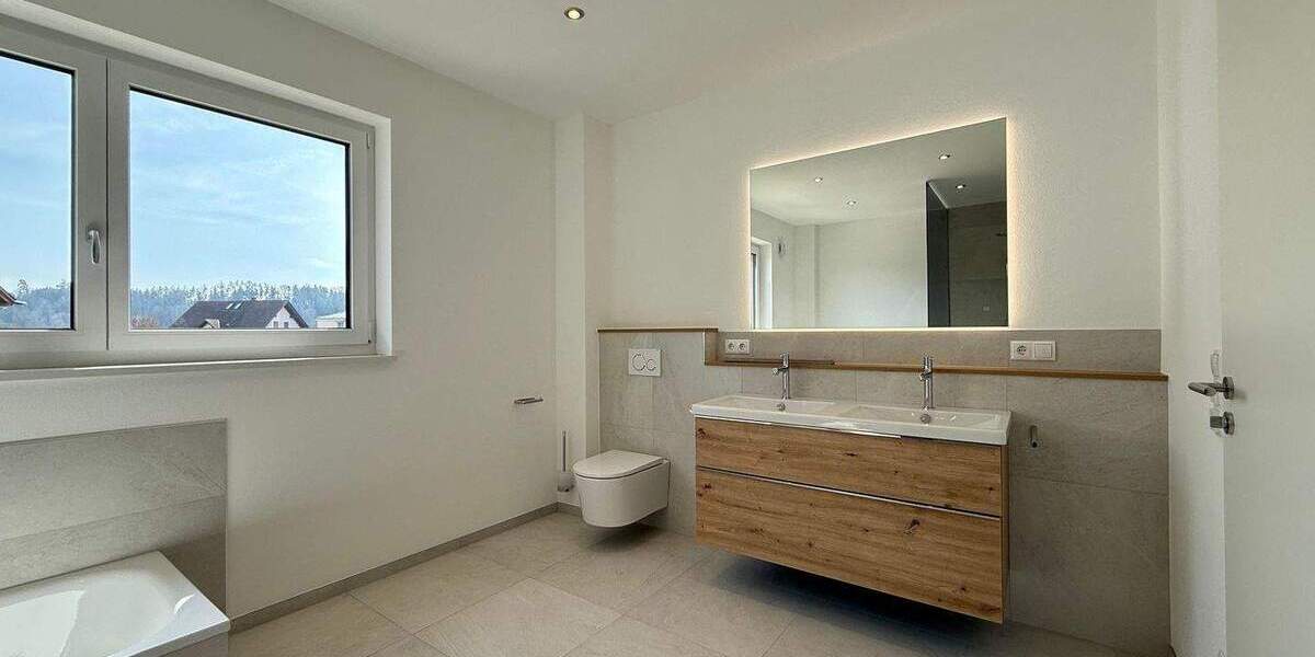 Etagenwohnung Tüßling - 3 Zimmer, 99 m&sup2;, 1.275&euro; | Angebot:26154944