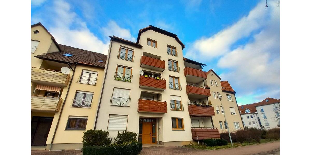 Dachgeschoßwohnung Ballenstedt - 3 Zimmer, 79 m&sup2;, 475&euro; | Angebot:22353714