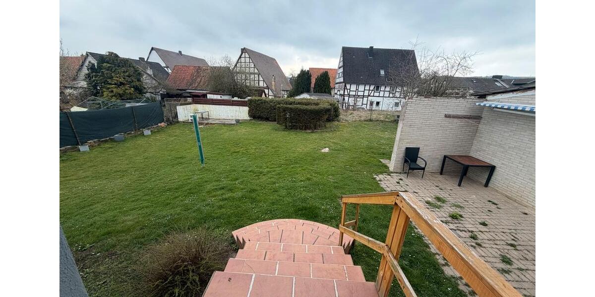 Einfamilienhaus Grebenstein - 5 Zimmer, 140 m&sup2;, 700&euro; | Angebot:25854923