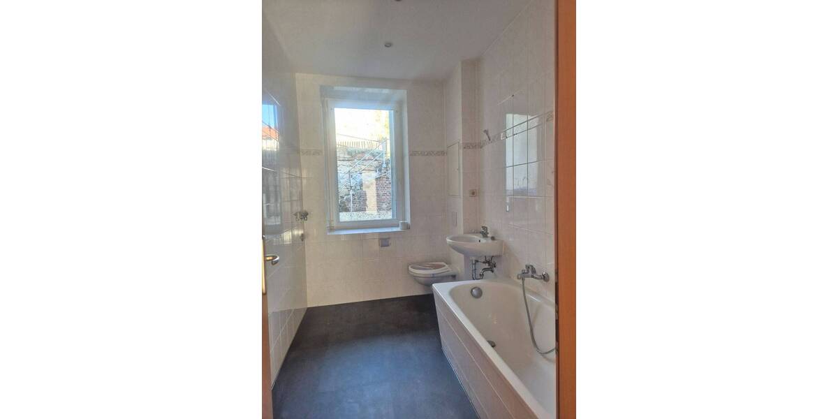 Etagenwohnung Waldheim Schönberg - 1 Zimmer, 46 m&sup2;, 275&euro; | Angebot:26188859