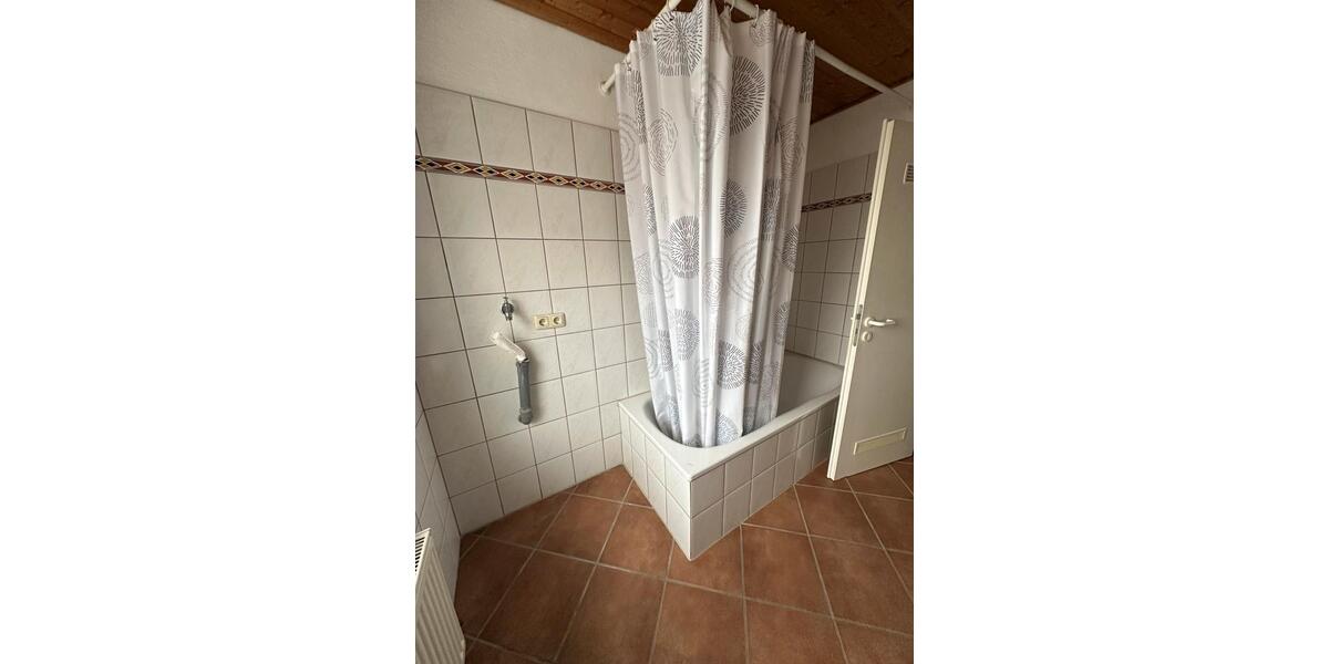 Dachgeschoßwohnung Wittmund - 3 Zimmer, 67 m&sup2;, 680&euro; | Angebot:25012483