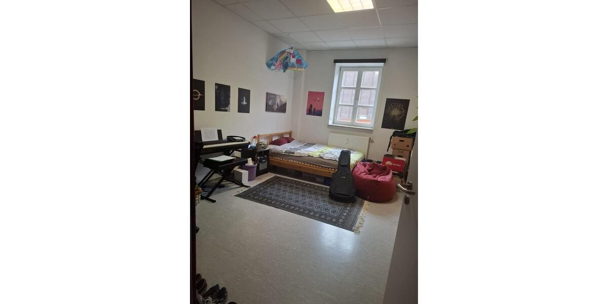 Wohnen auf Zeit Landshut - 11 Zimmer, 16 m&sup2;, 475&euro; | Angebot:25086327