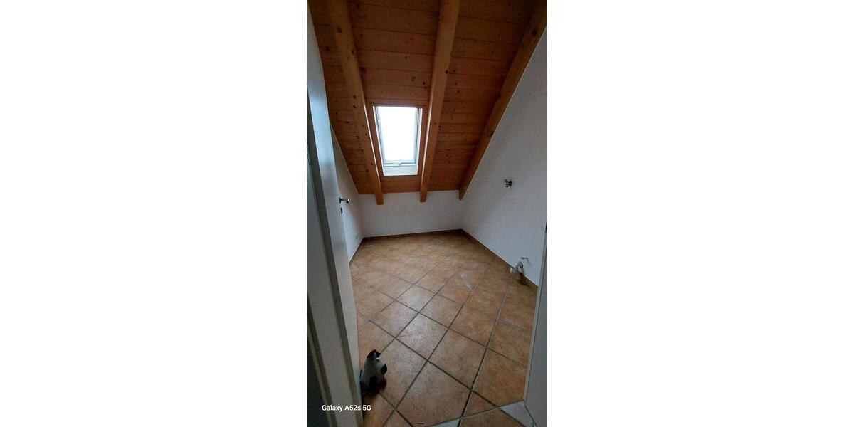 Dachgeschoßwohnung Schweitenkirchen - 4 Zimmer, 150 m&sup2;, 1.650&euro; | Angebot:26035490