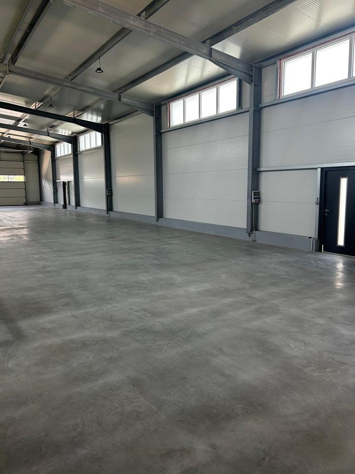 Stahlhalle-isoliert-
