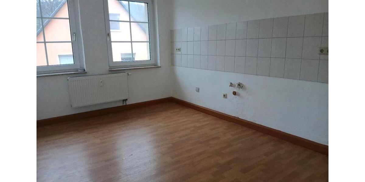Etagenwohnung Schleusingen - 5 Zimmer, 116 m&sup2;, 890&euro; | Angebot:24523020
