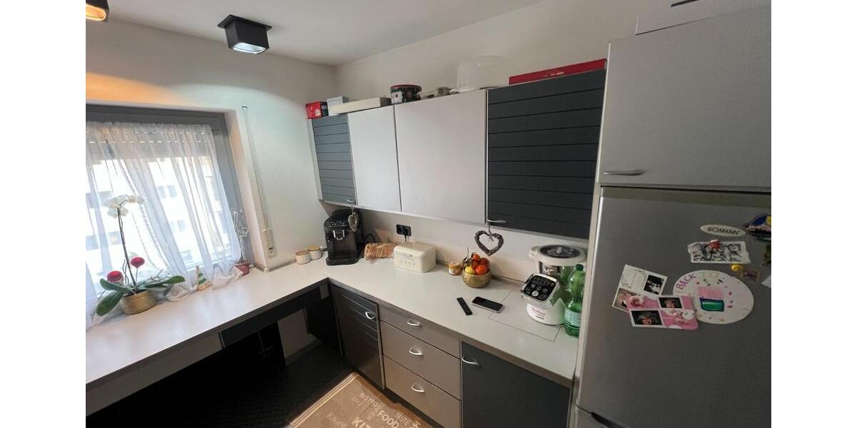 Gemütliche 3‑Zimmer-Dachgeschosswohnung – 98 m² – ab März 3 zimmer