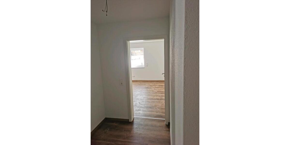 Erdgeschoßwohnung Bodenmais - 4 Zimmer, 95 m&sup2;, 950&euro; | Angebot:25204494