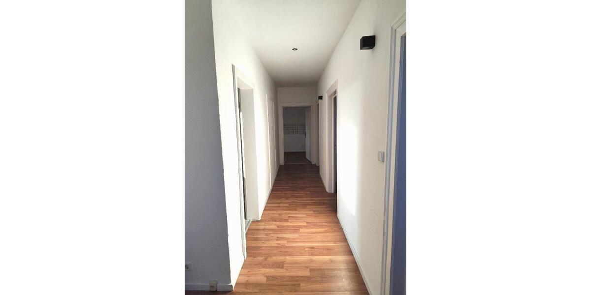 Dachgeschoßwohnung Höxter - 3 Zimmer, 72 m&sup2;, 470&euro; | Angebot:24489930