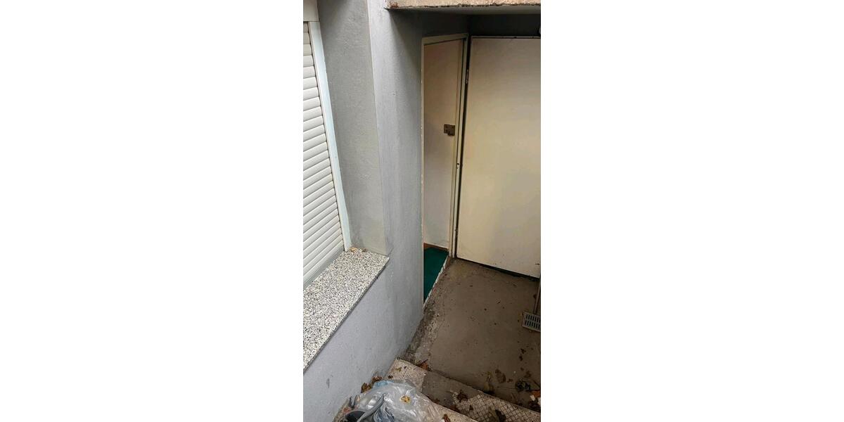 Möbellierte Souterrain Wohnung für 1-2 Personen (ideal Studenten) 1 zimmer
