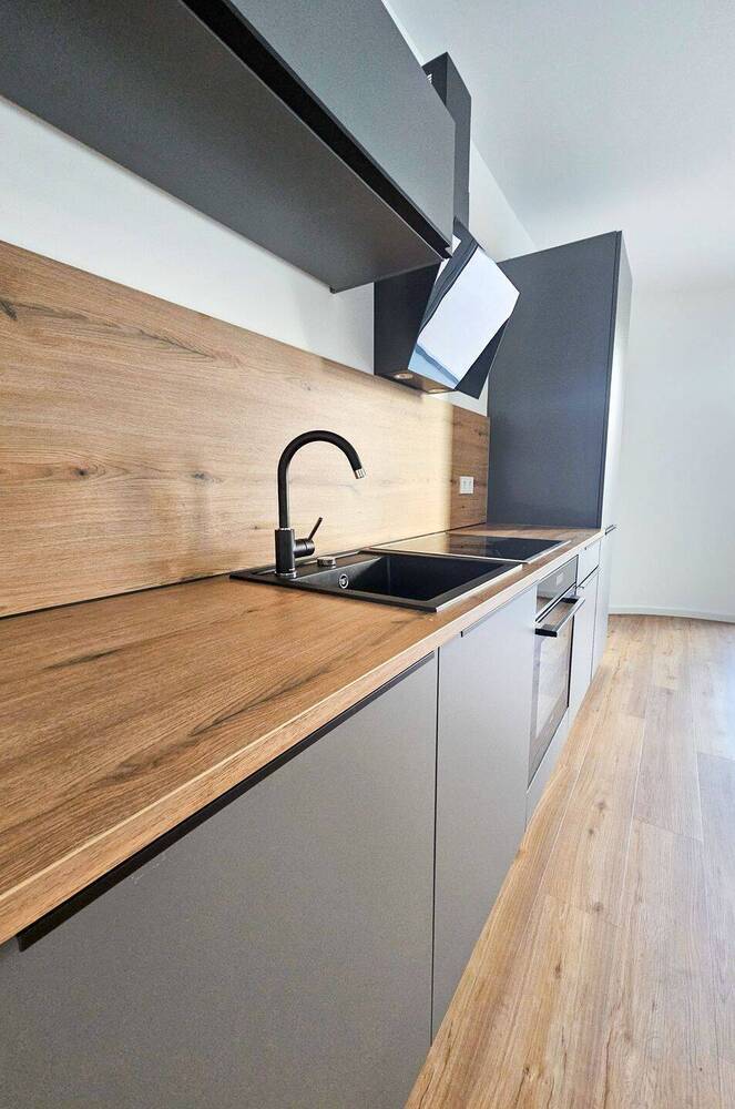 ERSTBEZUG: 2-Zimmer-NeubauWohnung mit Balkon, hochwertiger Einbauküche und Tageslichtbad