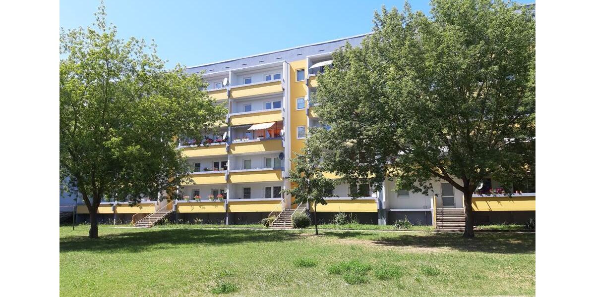 Etagenwohnung Gräfenhainichen - 3 Zimmer, 70 m&sup2;, 440&euro; | Angebot:23566519