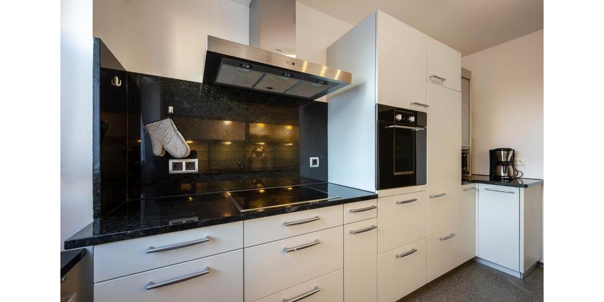 Gepflegtes Reihenhaus mit Garten, Dachstudio, Garage, Haunstetten 5 zimmer