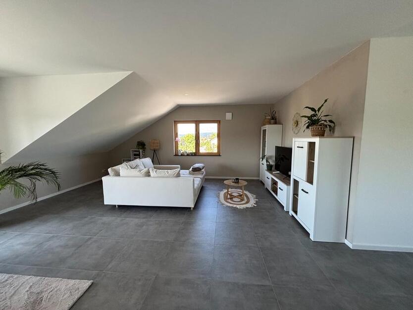 Wohnung 2 ZKB inkl. Stellplatz und Küche