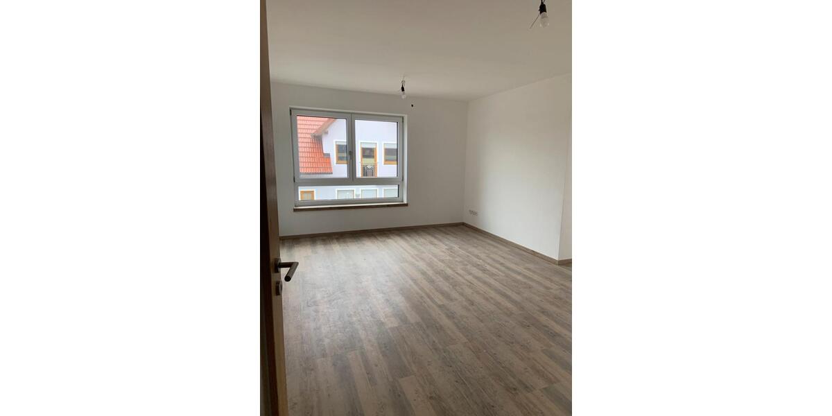 Erdgeschoßwohnung Neunburg vorm Wald - 3 Zimmer, 77 m&sup2;, 650&euro; | Angebot:26039850