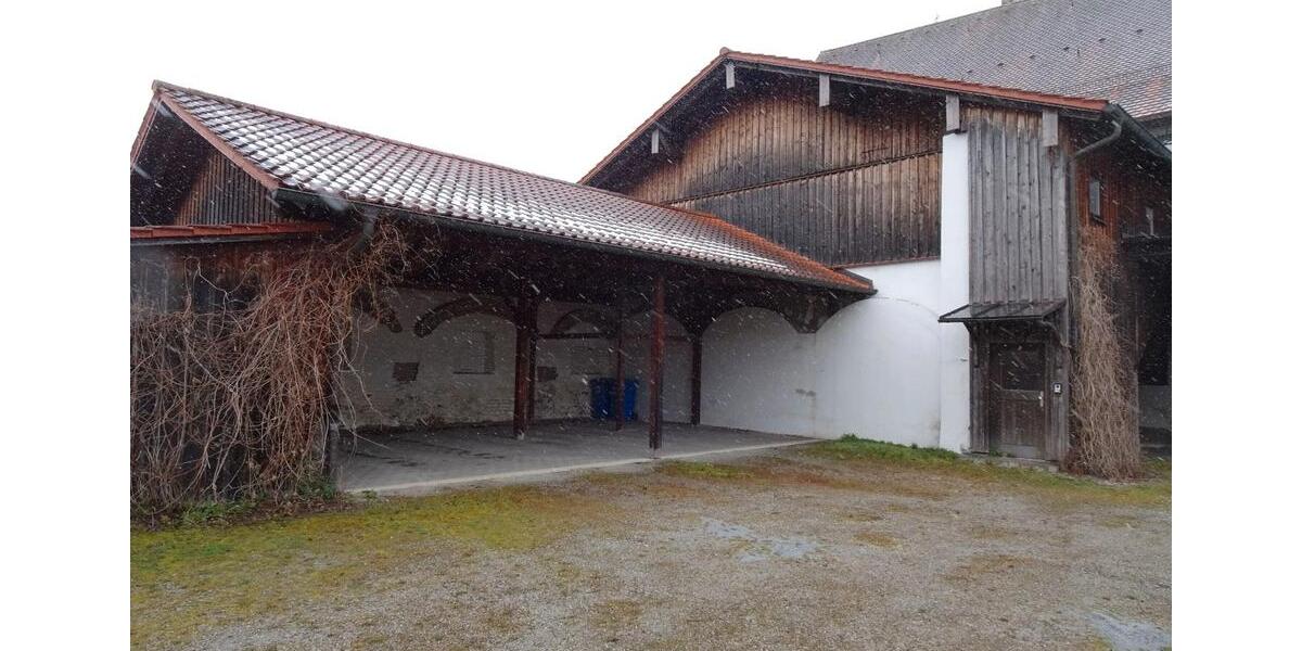 Einfamilienhaus Reisbach Englmannsberg - 8 Zimmer, 300 m&sup2;, 2.400&euro; | Angebot:26383330