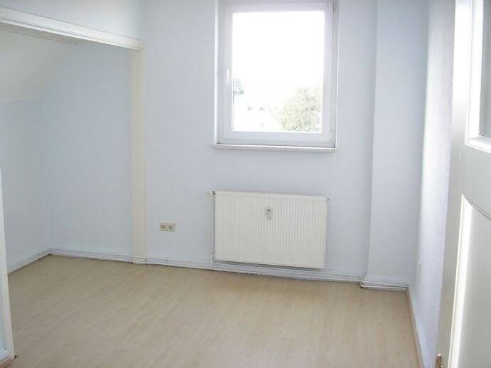 Große 3 Zimmer Wohnung mit Balkon und Einbauküche
