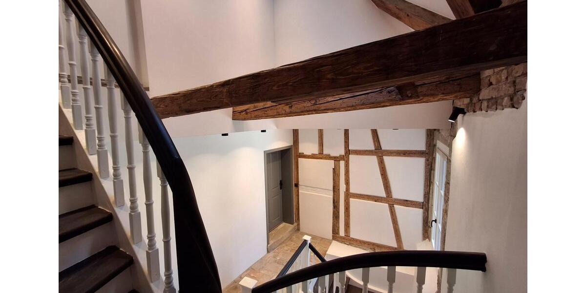 Dachgeschoßwohnung Kronach - 2 Zimmer, 114 m&sup2;, 1.100&euro; | Angebot:26439403