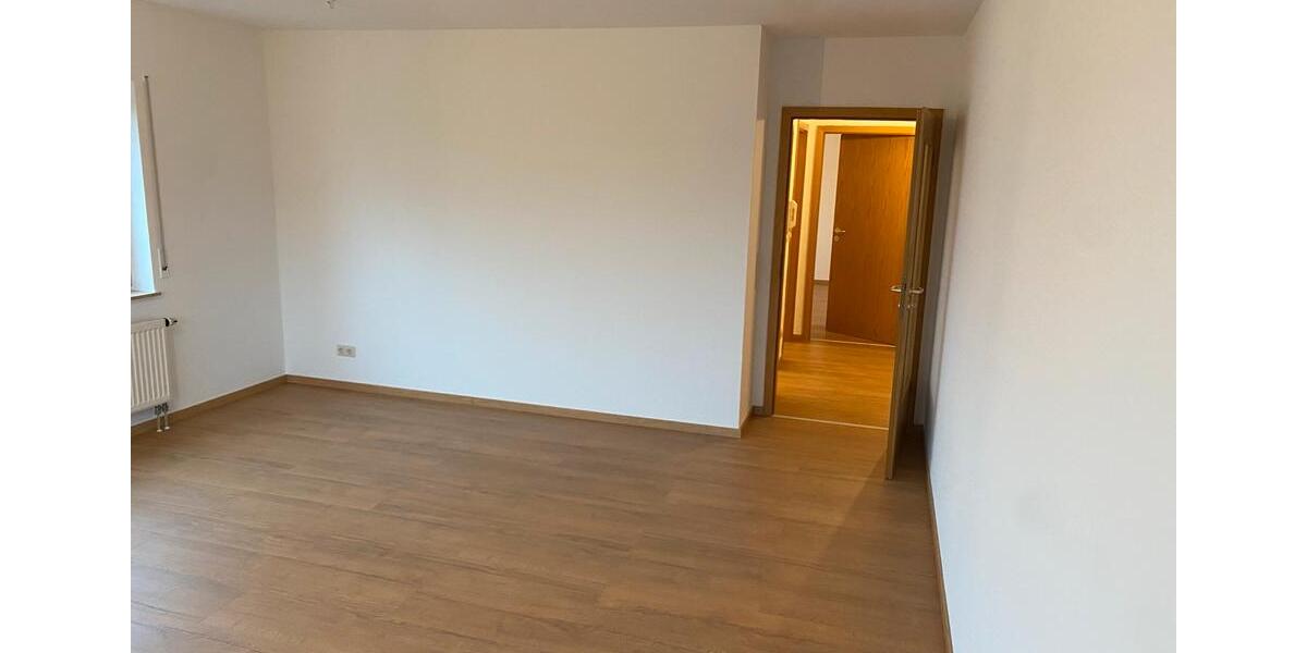 Etagenwohnung Mosbach - 3 Zimmer, 77 m&sup2;, 843&euro; | Angebot:24857829