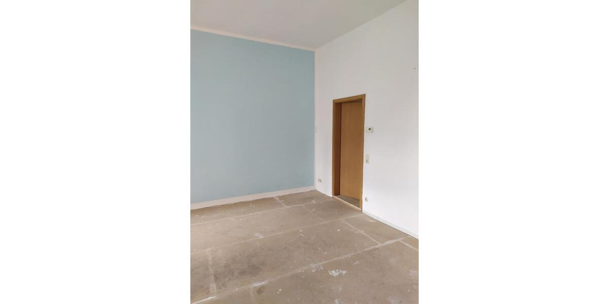 Etagenwohnung Roßwein - 3 Zimmer, 60 m&sup2;, 270&euro; | Angebot:26011097