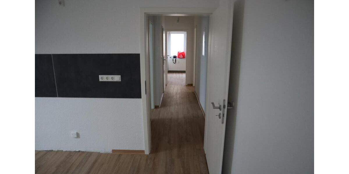 Dachgeschoßwohnung Thale - 5 Zimmer, 100 m&sup2;, 600&euro; | Angebot:25055379