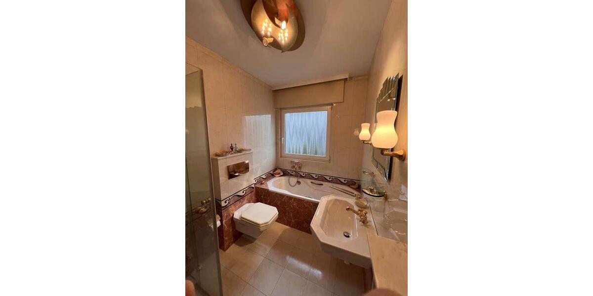 Erdgeschoßwohnung Mainz Oberstadt - 6 Zimmer, 138 m&sup2;, 1.800&euro; | Angebot:26580462