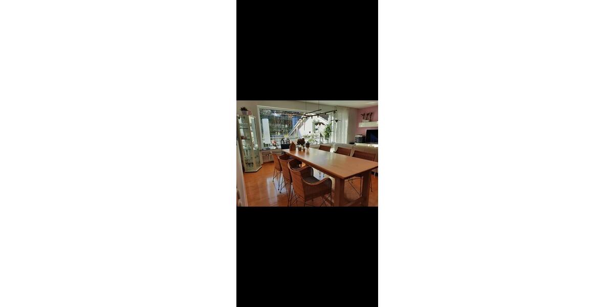 Etagenwohnung Siegen Eiserfeld - 4 Zimmer, 110 m&sup2;, 980&euro; | Angebot:25982687